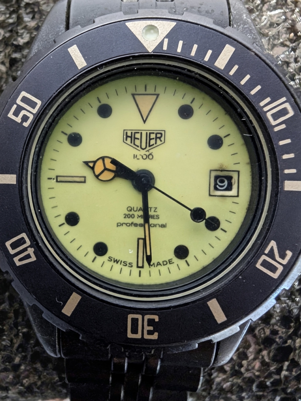 Collector Heuer 980.030N Black PVD Full Lume Diver 28mm Excellent Condition - Picture 5 of 5